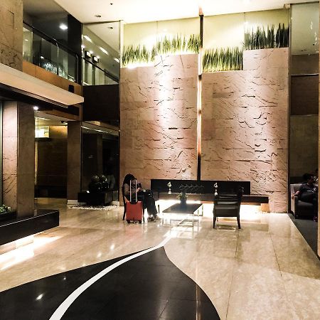 Antel Serenity Suites At Poblacion Makati Makati City Zewnętrze zdjęcie