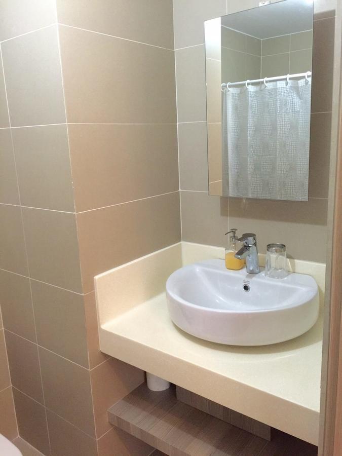 Antel Serenity Suites At Poblacion Makati Makati City Zewnętrze zdjęcie