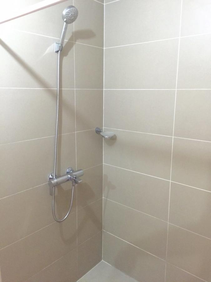 Antel Serenity Suites At Poblacion Makati Makati City Zewnętrze zdjęcie
